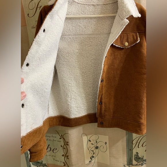 Coat - Picture 4 of 5